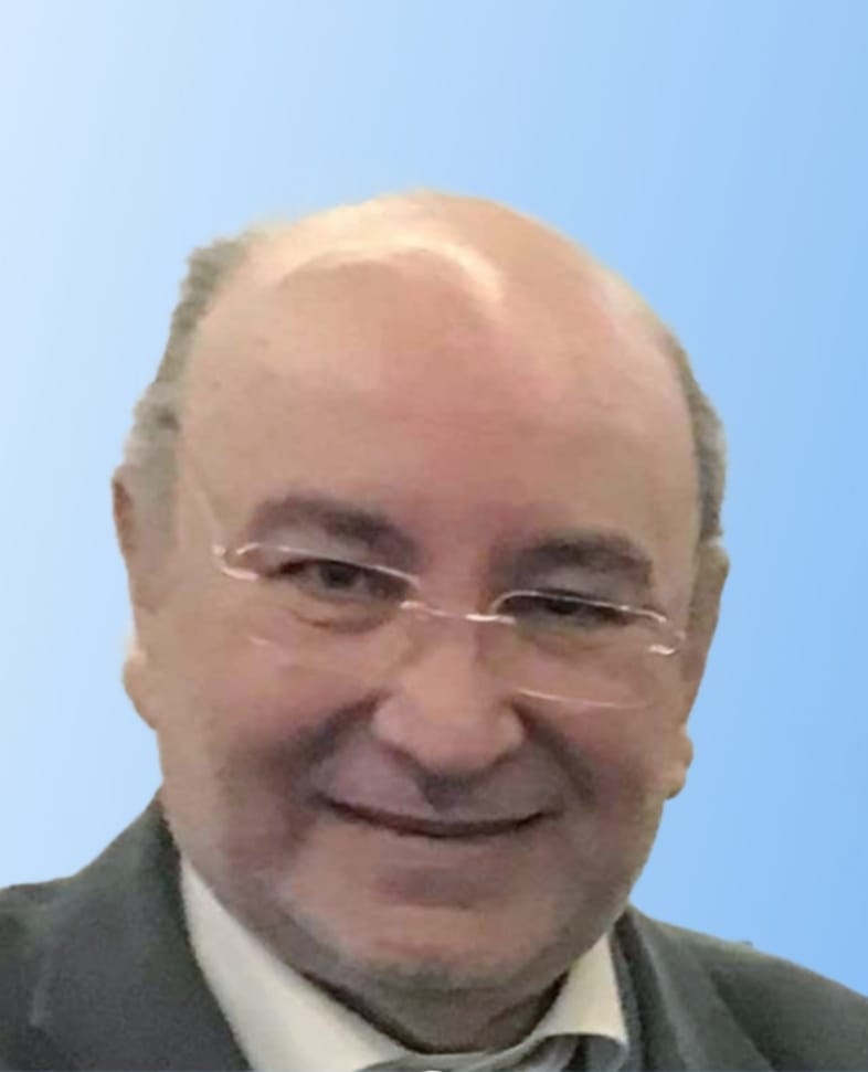 دکتر شمس سینا